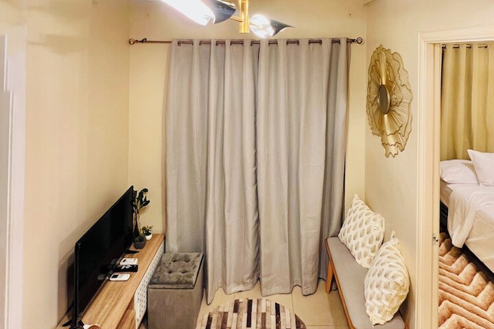 Room 30 of 53