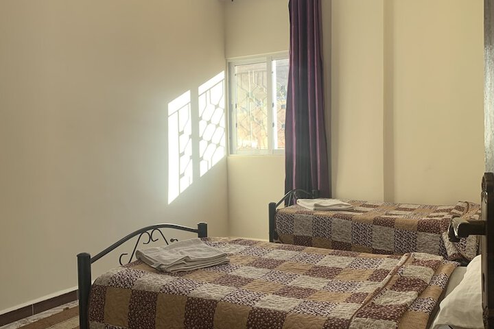 Room 6 of 22