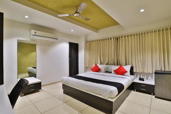 Room 13 of 53