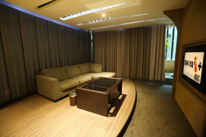 Room 8 of 78