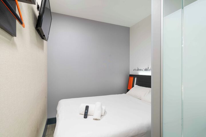 Room 13 of 47