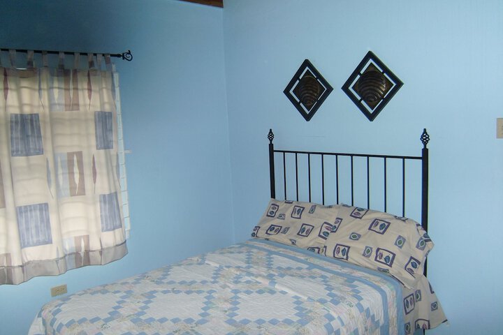 Room 2 of 29