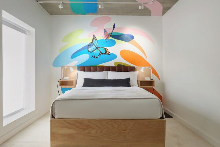 Room 16 of 21