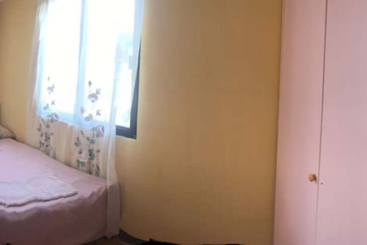 Room 16 of 50
