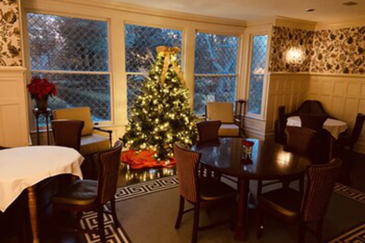 Dining 71 of 130