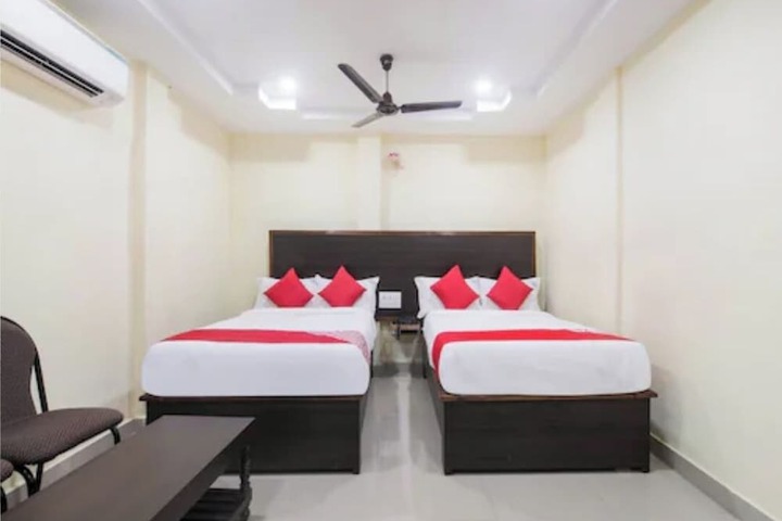 Room 16 of 19