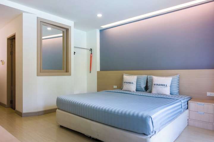 Room 38 of 127