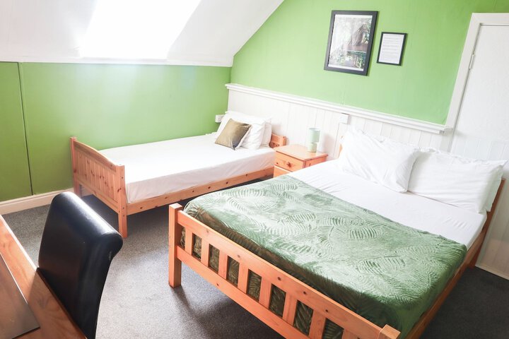 Room 55 of 100