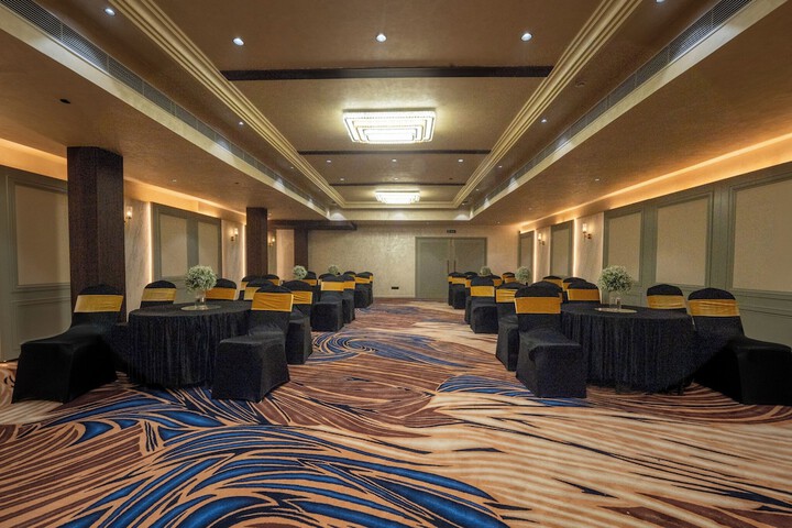 Ballroom/Hall 42 of 51
