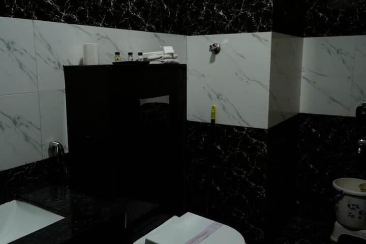Room 29 of 47
