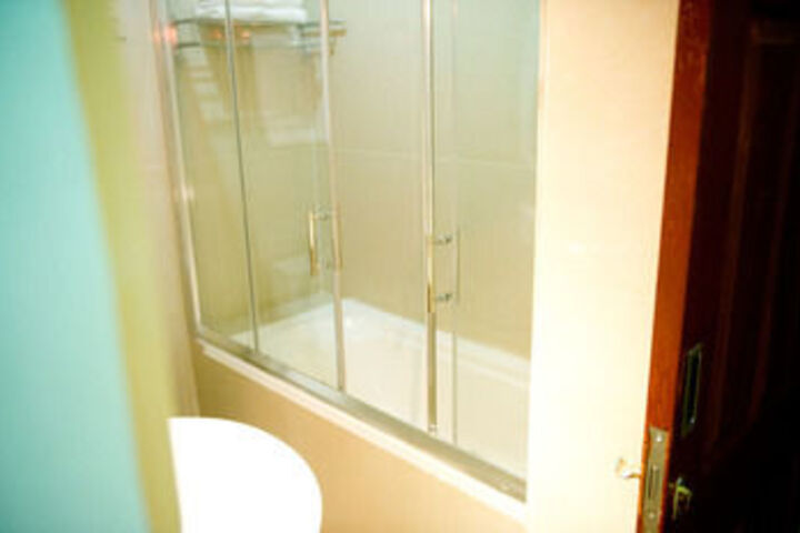 Room 2 of 22