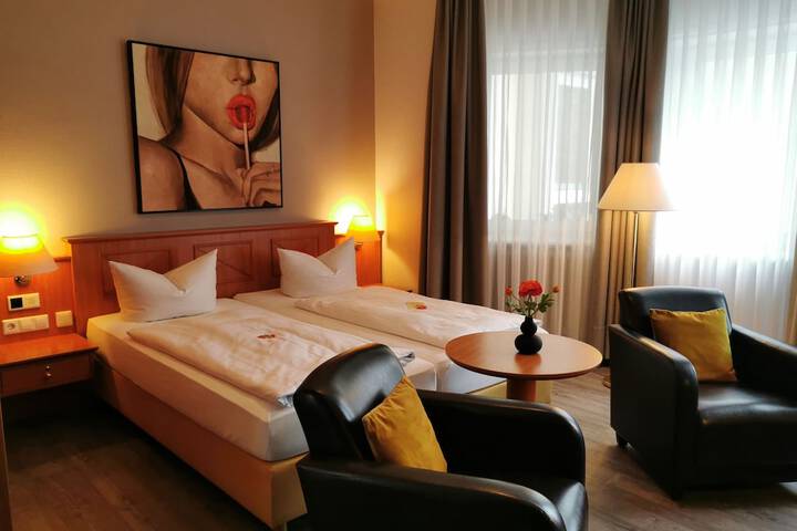 Room 8 of 47
