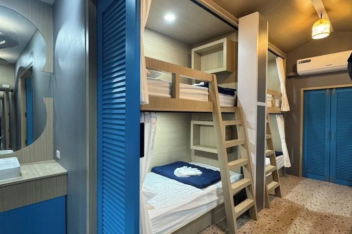 Room 48 of 128