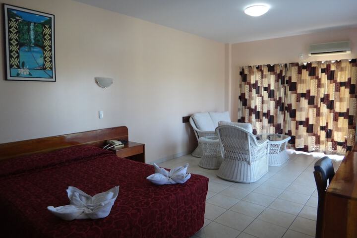 Room 6 of 51