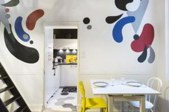 Room 3 of 7
