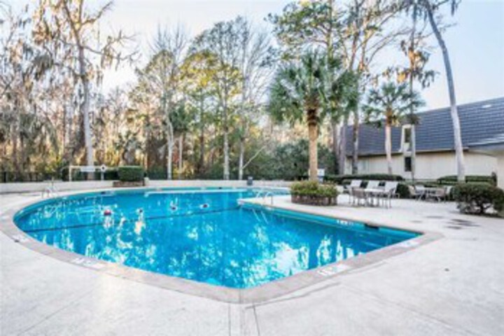 Pool 23 of 37