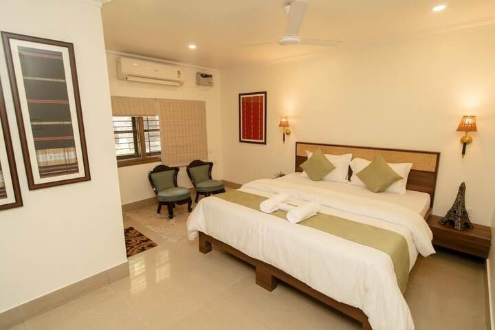 Room 9 of 26