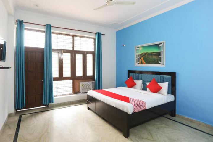 Hotel O Paradise Pearl Hotel Near Iskcon Temple Noida
