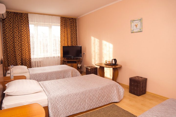 Room 10 of 87