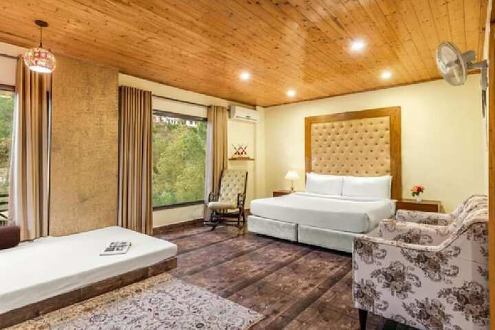 Room 4 of 34