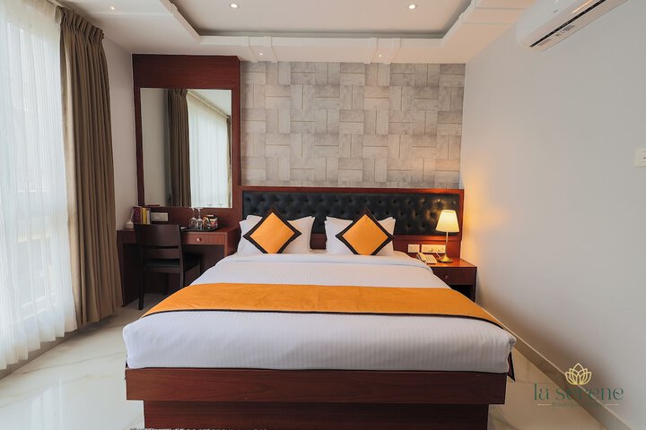 Room 9 of 22