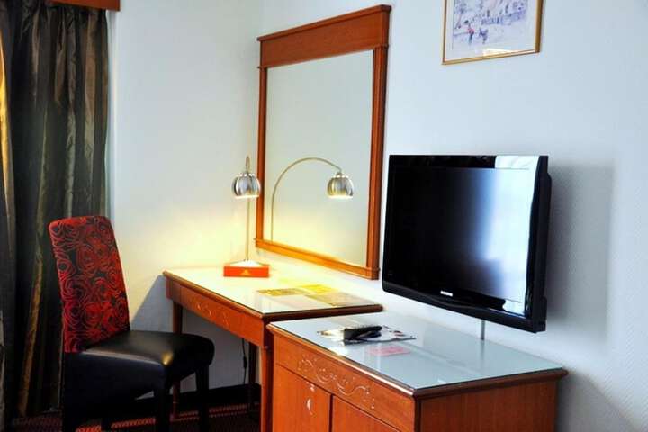 Room 29 of 47