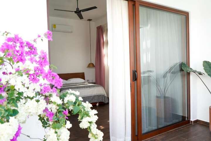 Room 3 of 53