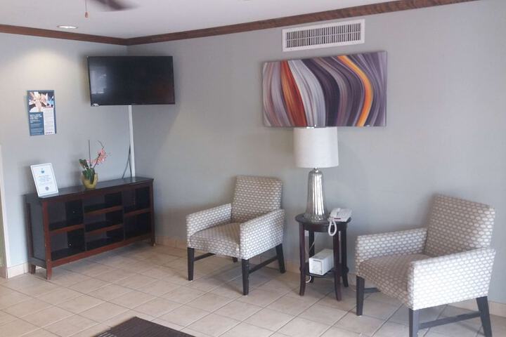 Guest Lobby