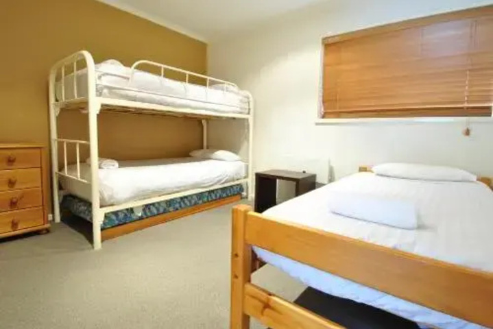 Room 2 of 11