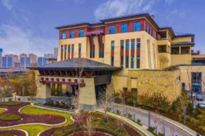 Shenyang Qinghe Peninsula Hotel