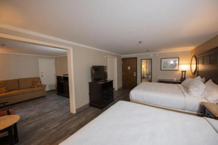 Suite 79 of 92