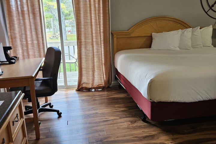 Room 13 of 85