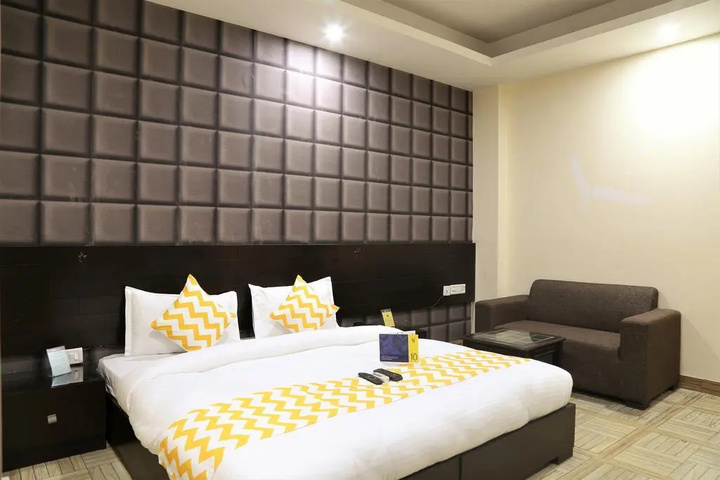 Room 15 of 15