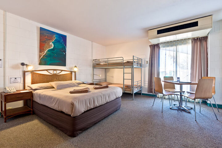 Room 19 of 54