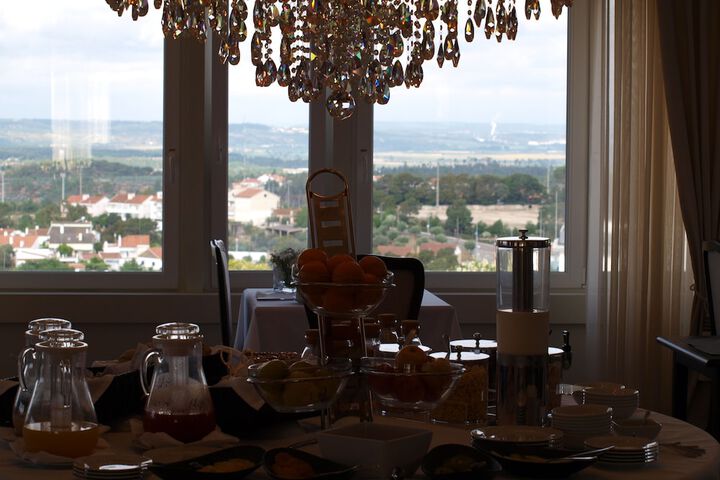 Breakfast/Coffee Service 26 of 67