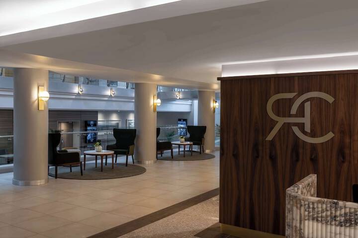 Hotel Interior 4 of 236