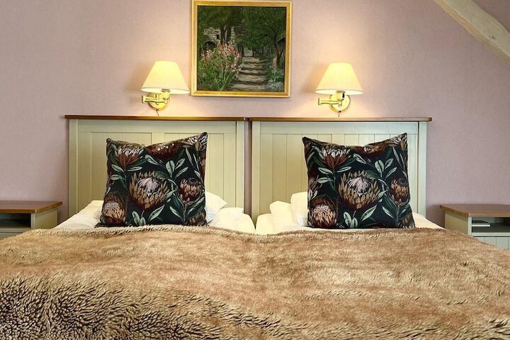 Room 16 of 36