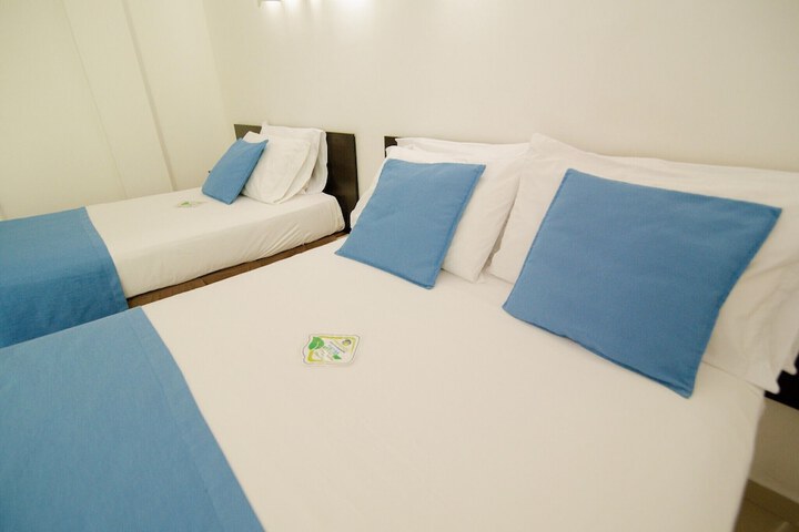Room 9 of 30