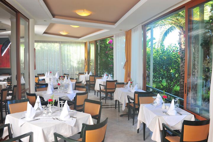 Dining 114 of 234