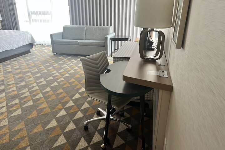 Room 9 of 47