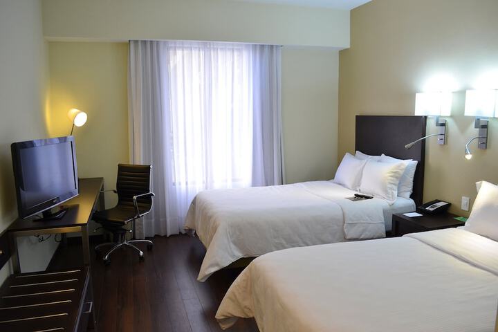 Room 10 of 81