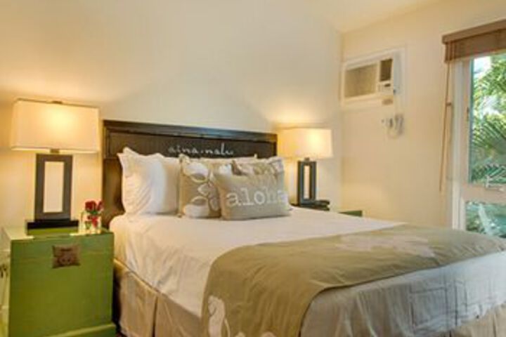 Room 12 of 22