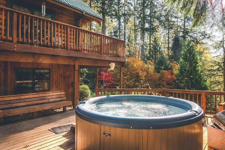 Pool 14 of 22