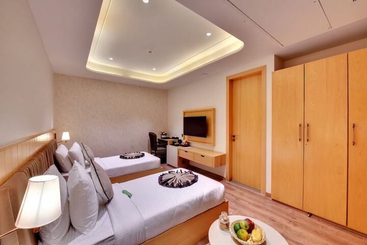 Room 5 of 22