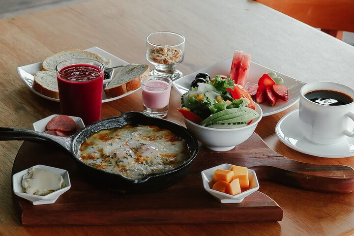 Breakfast/Coffee Service 60 of 88