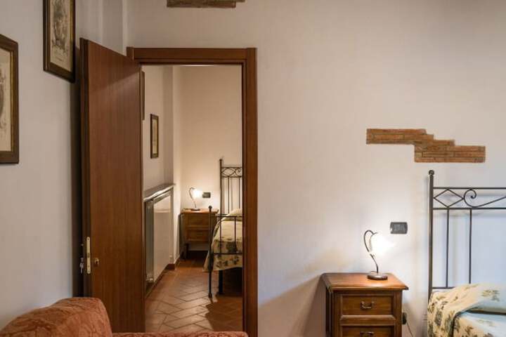 Room 2 of 54