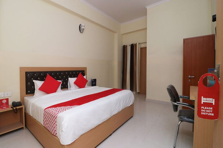 Room 7 of 25