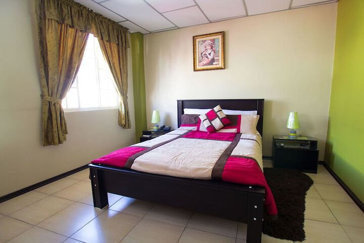 Room 8 of 38