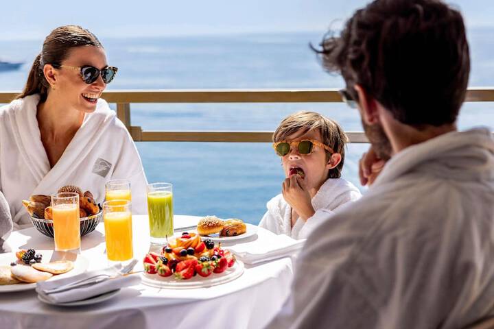 Breakfast/Coffee Service 116 of 139