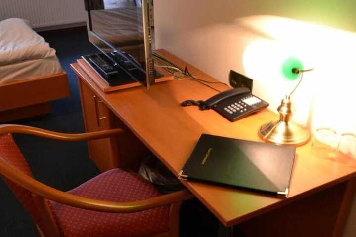 Room 6 of 21